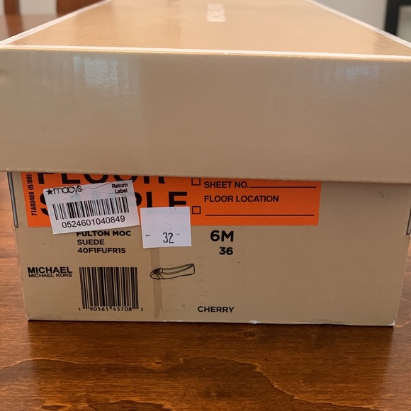 Michael Kors Fulton Suede Moc - Picture 10 of 10